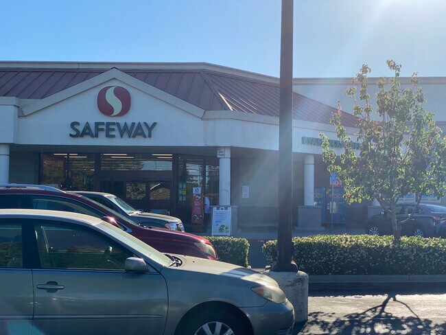 Building Photo - 117 Adler Ave