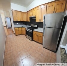 Building Photo - 532 72nd St