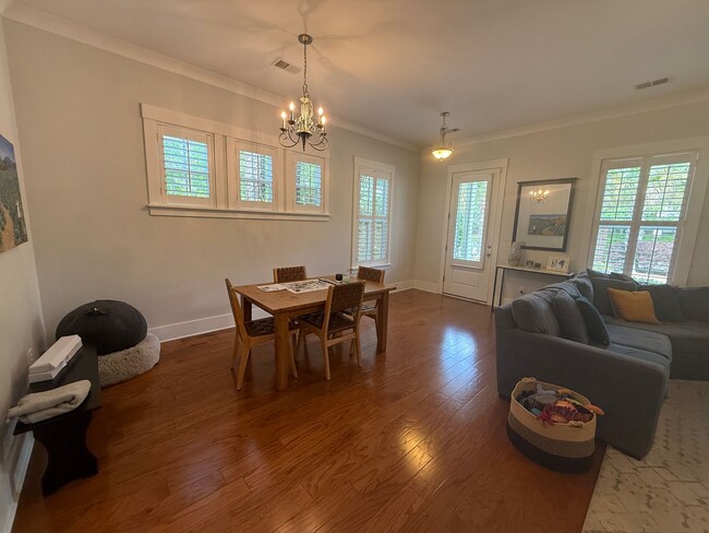 Building Photo - 3 Bedroom 2.5 Bath House in Moultrie Park ...