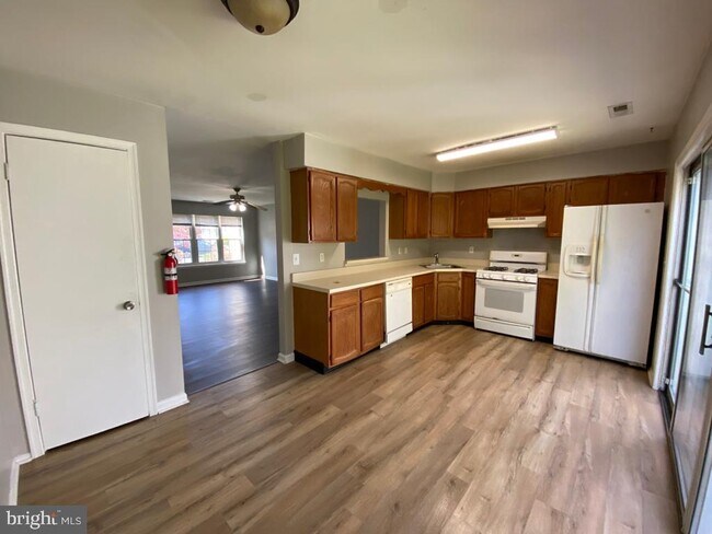 Building Photo - 421 Ibis Ct