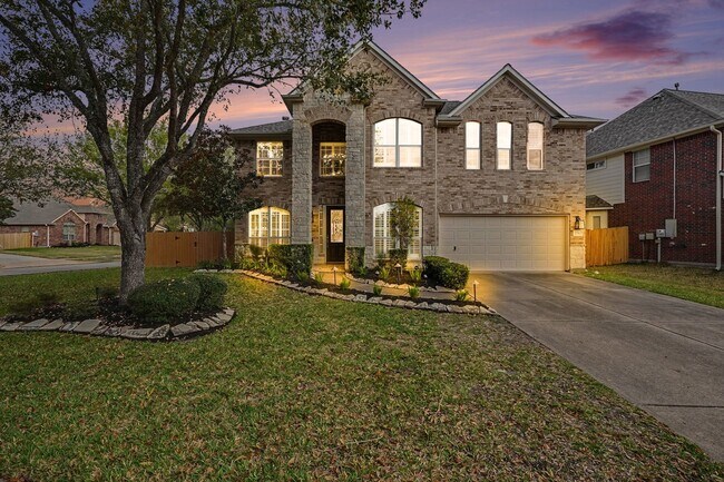 Building Photo - 2742 Villa Pisa Ln