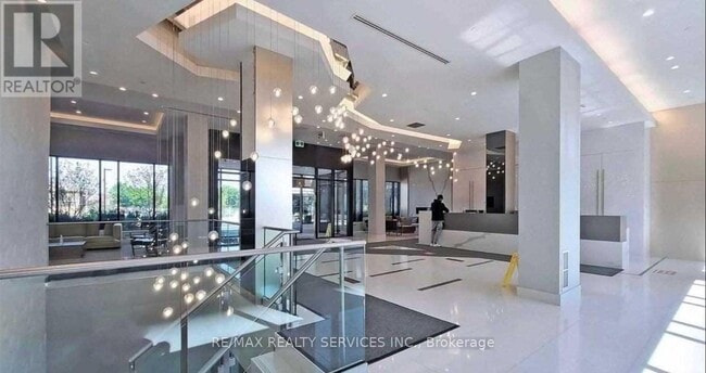 Building Photo - 35 Watergarden Dr