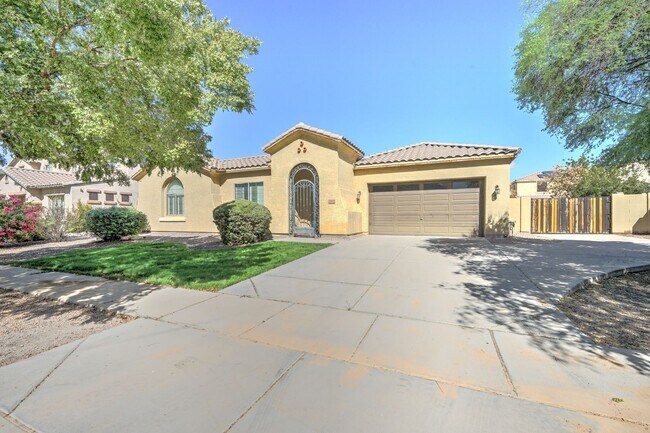 Building Photo - AVAILABLE NOW IN SHAMROCK ESTATES GILBERT!!!