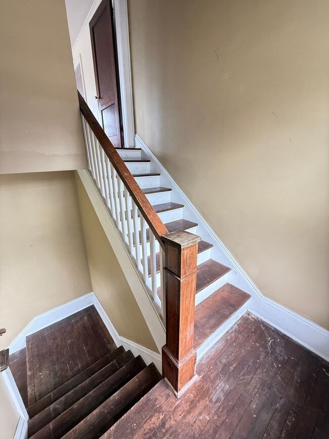 Foto del edificio - Well-Maintained 2-Bed Near Transit and Dow...