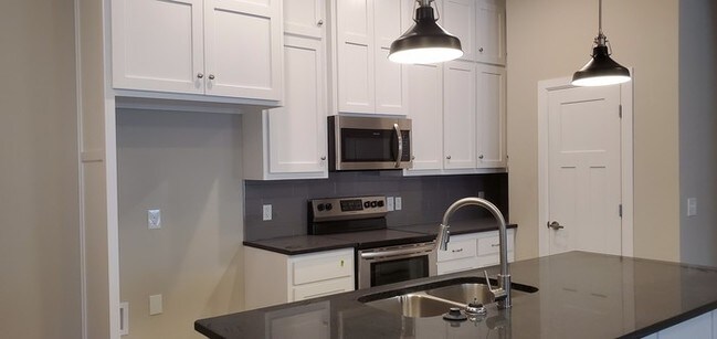 Foto del edificio - 6517 Bent Wood Villas Dr