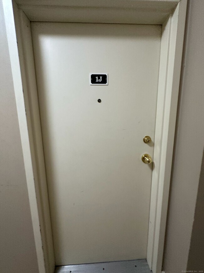 Foto del edificio - 1660 E Main St