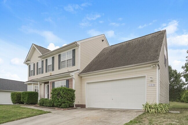 Foto del edificio - 11210 Silver Glen Ln