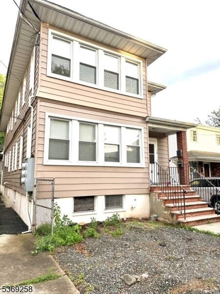 Primary Photo - 14 Arsdale Terrace