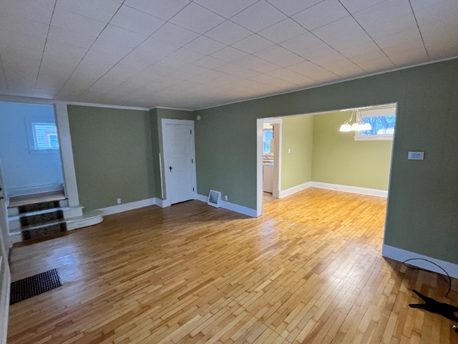 Building Photo - 27 15th St