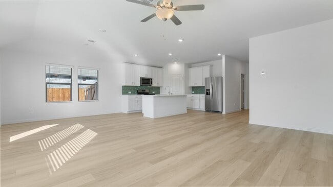 Building Photo - 510 Yellowstar Ln