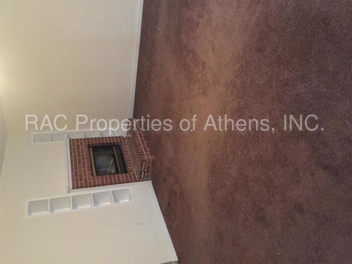 Building Photo - 112 Highland Park Dr