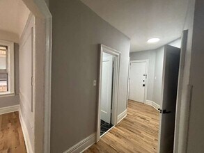 Building Photo - 242 Claremont Ave