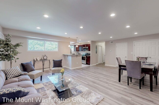 Building Photo - 1405 Wentworth Ave
