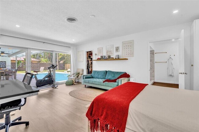 Foto del edificio - 101 SW 75th Ave