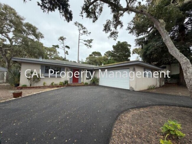 Foto del edificio - Beautiful 3-Bedroom Pebble Beach Home!