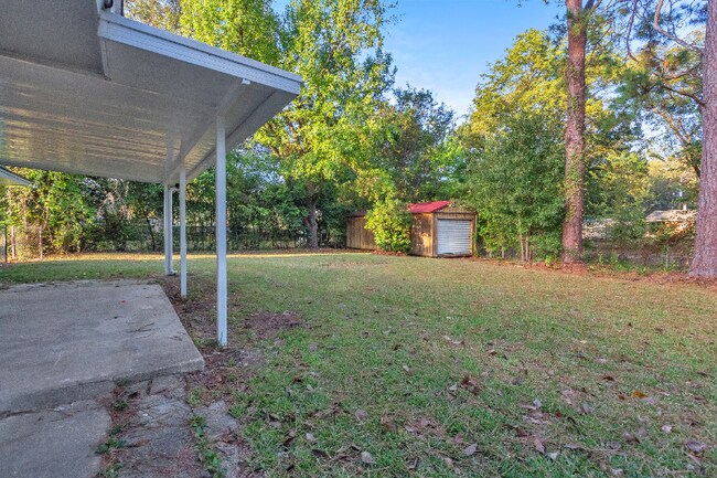 Foto del edificio - 895 Greg Dr