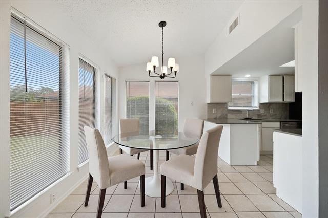 Foto del edificio - 2813 Raintree Dr