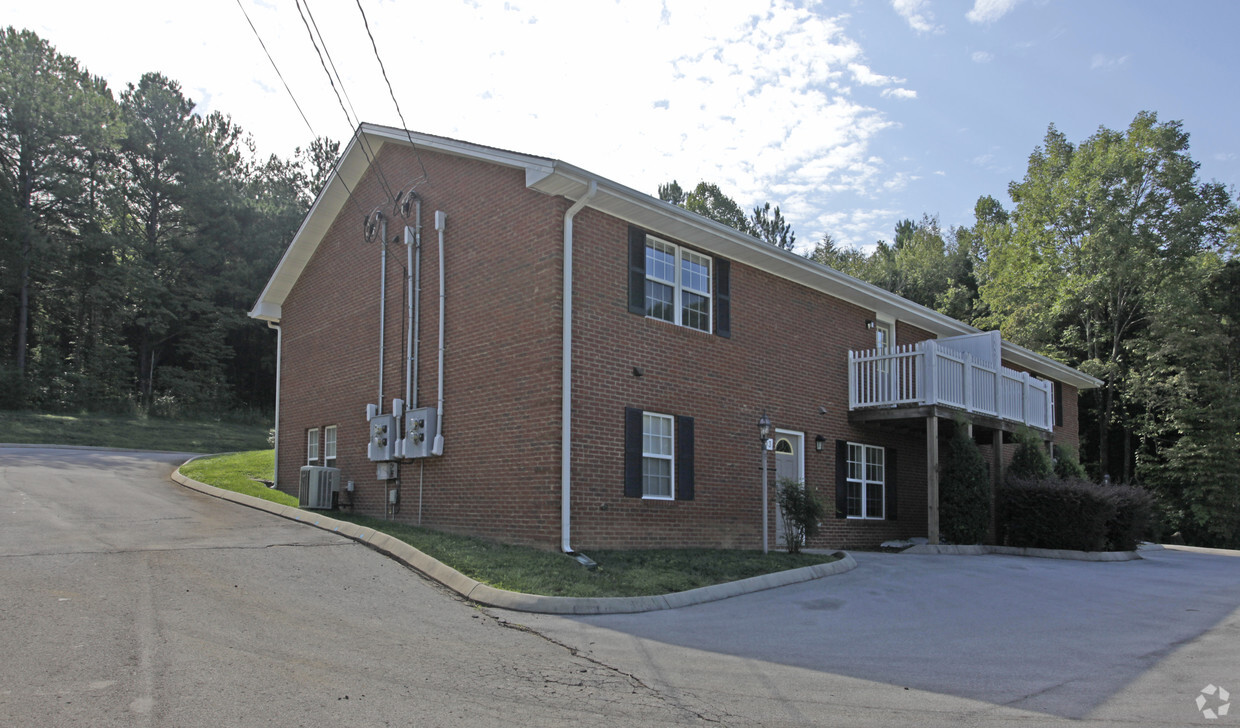 Building Photo - 2450 W Town Creek Rd