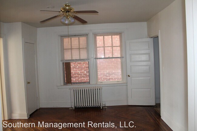 Building Photo - 2 br, 1 bath House - 39 Main Street Apt. E