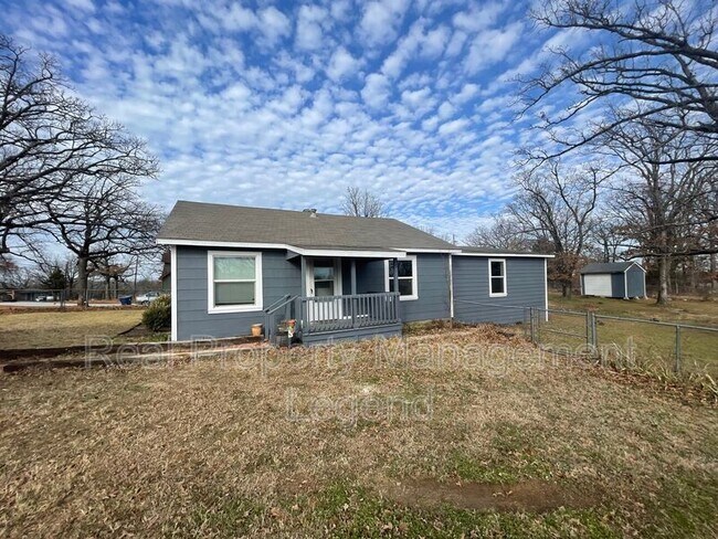 Foto del edificio - 1030 Oak Dr