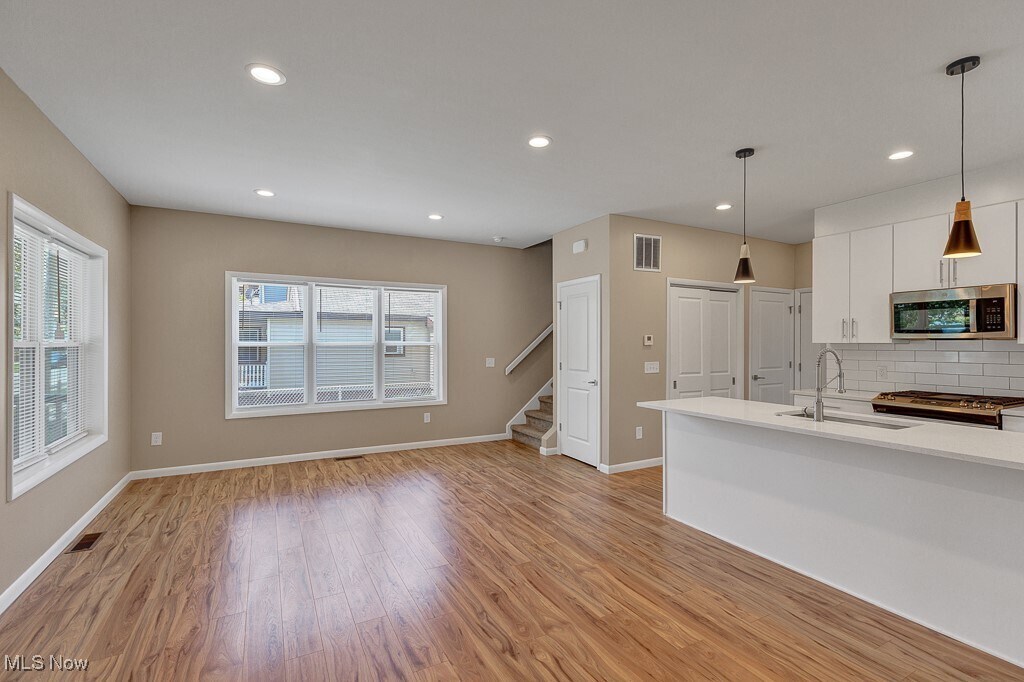 5904 Wakefield Ave Cleveland, OH 44102 – photo 3
