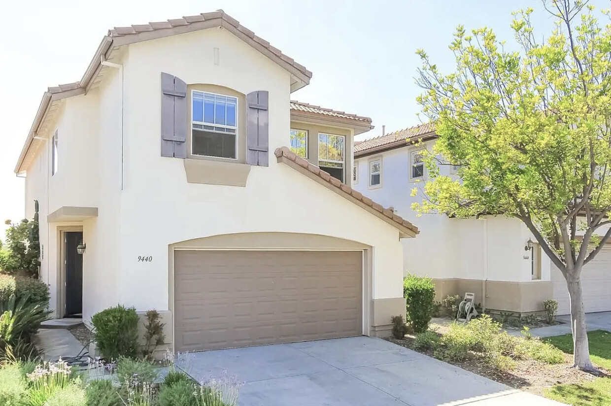 Foto principal - 9440 Questa Pointe