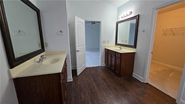Foto del edificio - 2275 Copper Trail Ln NE