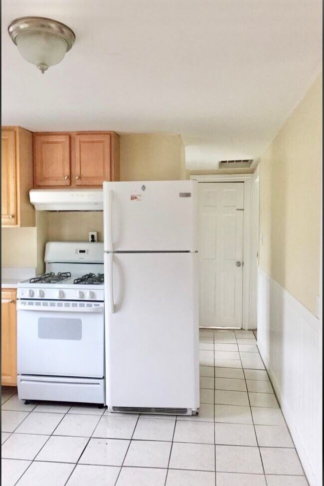 Foto del edificio - 42-44 Brighton Street (Maintenance Lease Up Only)