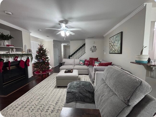 Family room - 1599 Broad Crossing Rd