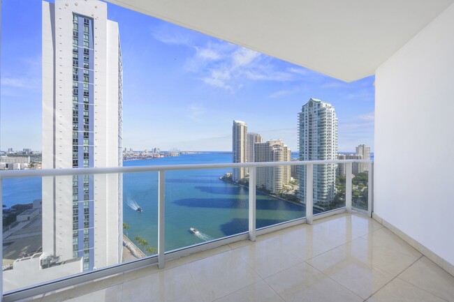 Building Photo - 300 S Biscayne Blvd