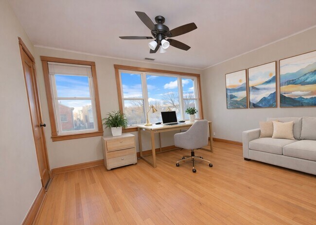 Foto del edificio - 2128 W 24th St