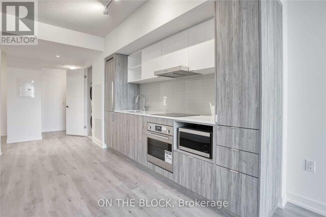 Building Photo - 138 Downes St