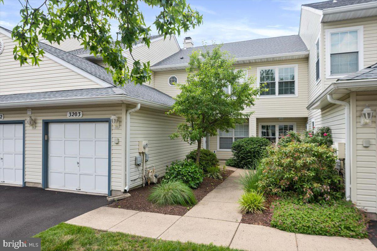 Foto principal - 3203 Sterling Rd