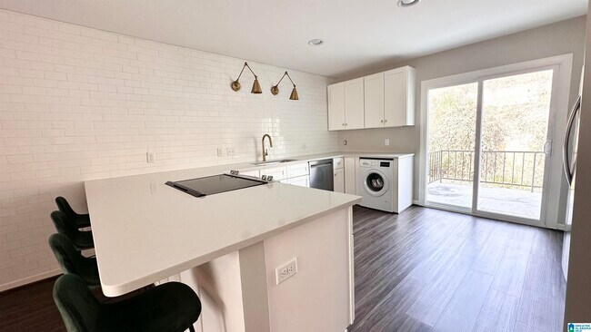 Foto del edificio - 3421 Sandner Ct