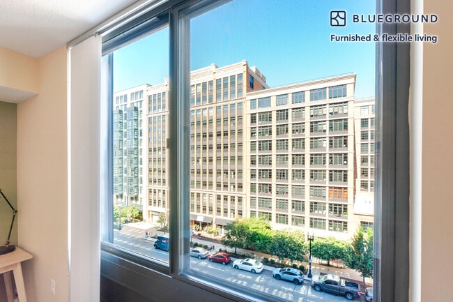 Building Photo - 425 L St NW