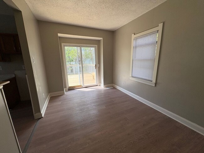 Building Photo - 1489 Berdan Ave