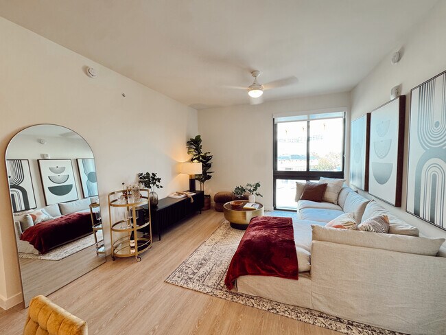 Foto del edificio - 2571 NE 195th St