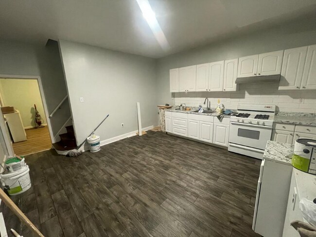 Foto del edificio - 5354 Webster St