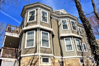 Building Photo - 15 Parley Ave