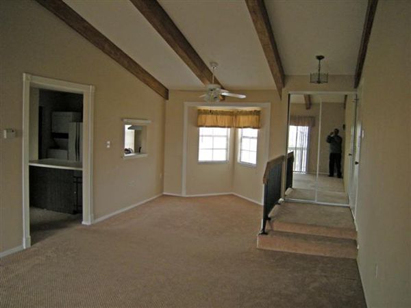 Building Photo - 35 Waters Edge Ct