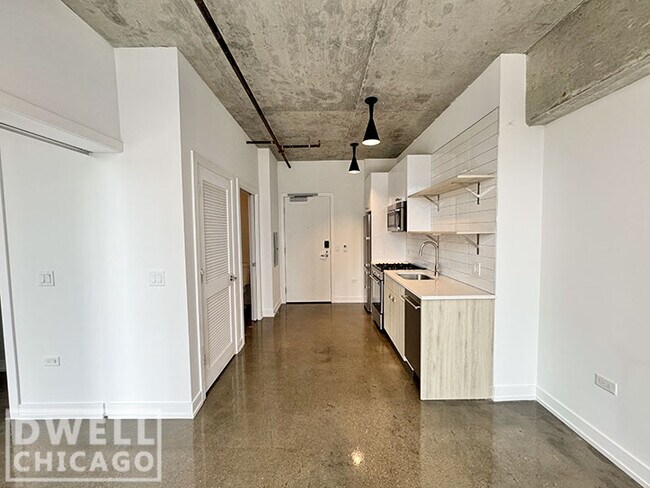 Foto del edificio - 102 W Chicago Ave