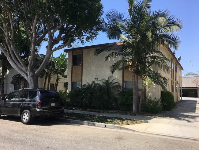 Foto del edificio - 3411 Helms Ave