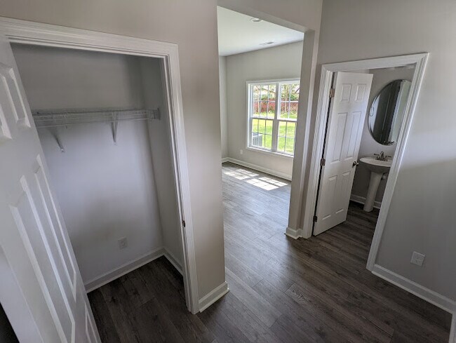 View upon entry - 513 Haverford Ct