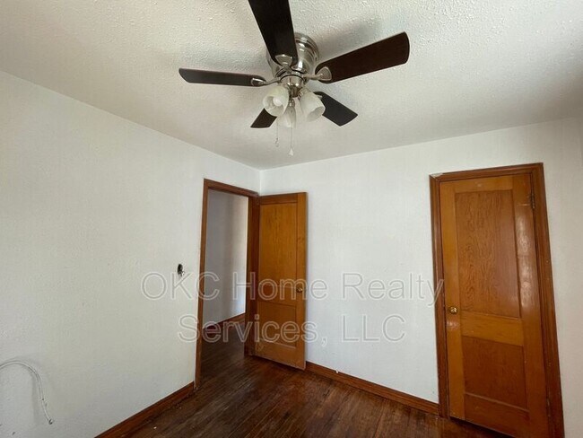 Foto del edificio - 3104 SW 46th St