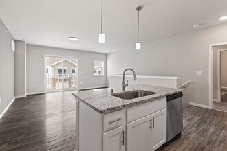 Interior Photo - Rock Pointe Village I LLC