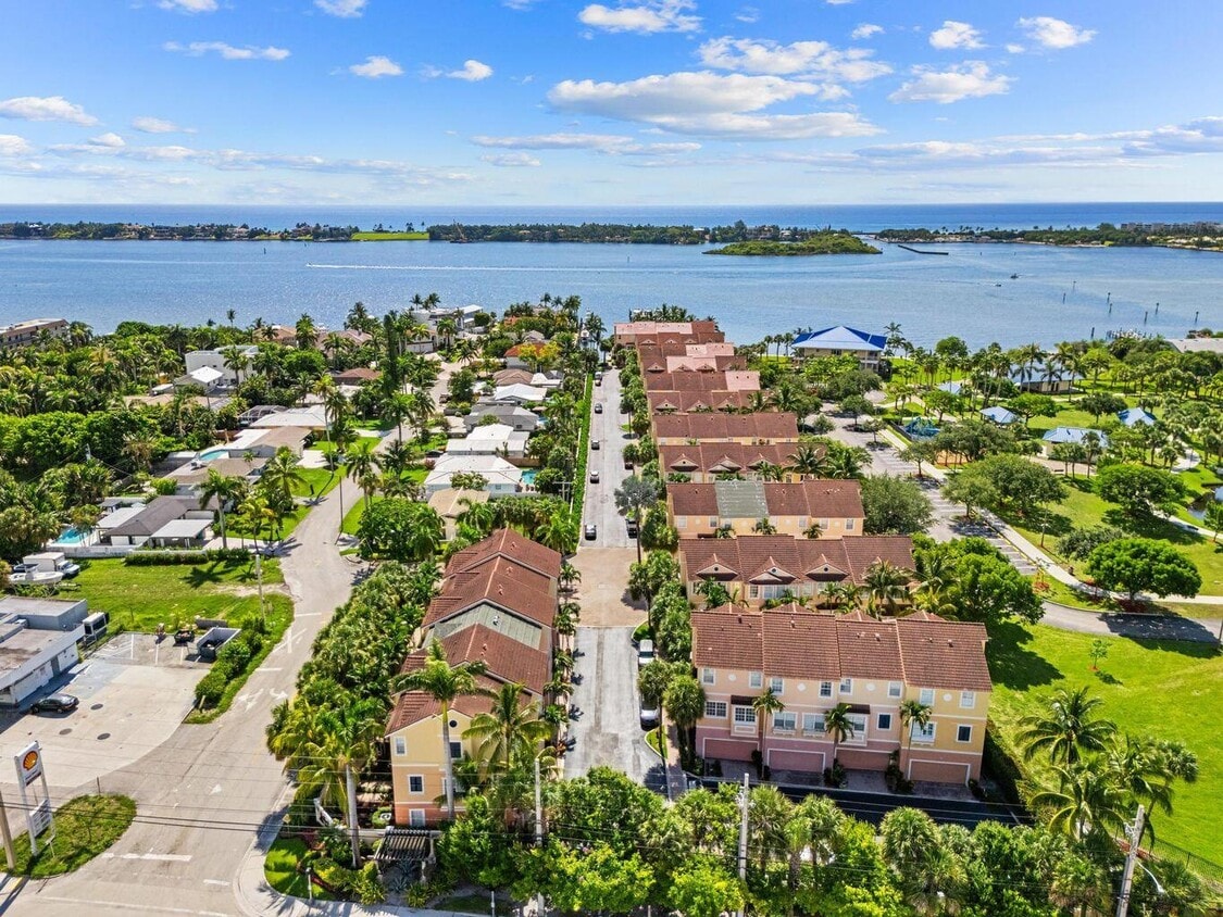 Foto principal - 105 Harbors Way