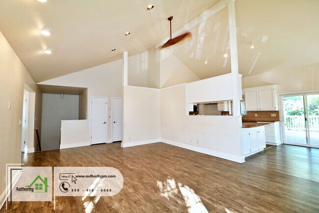 Building Photo - 3747 Sunday Ct