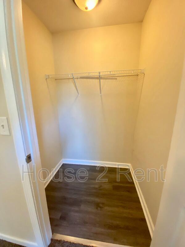 Building Photo - 1307 W White St