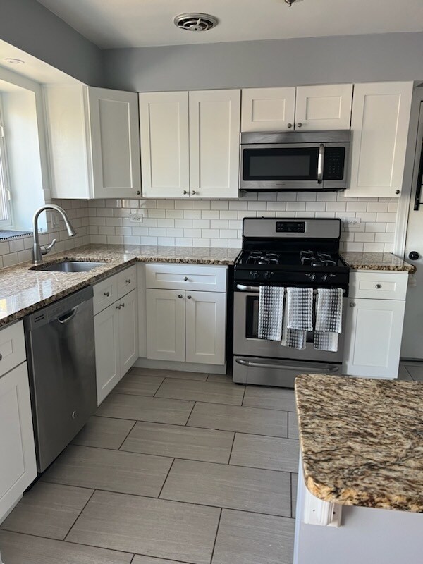 Foto del edificio - 7402 N Sheridan Rd