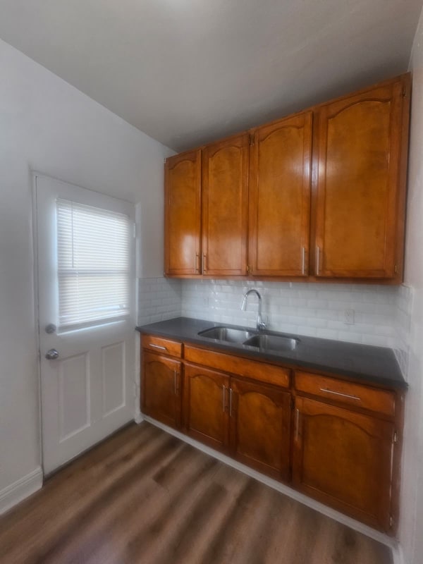 Foto del edificio - 806 N Poinsettia Pl